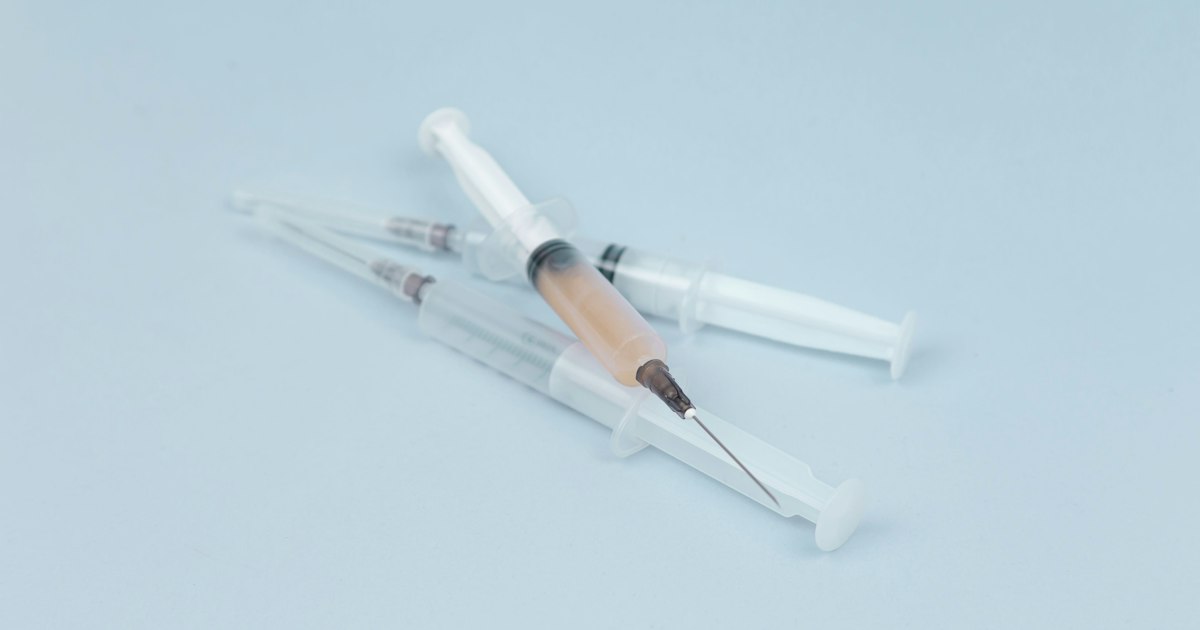 Boldenon-undecylenaat: wisselwerking met alcohol en geneesmiddelen